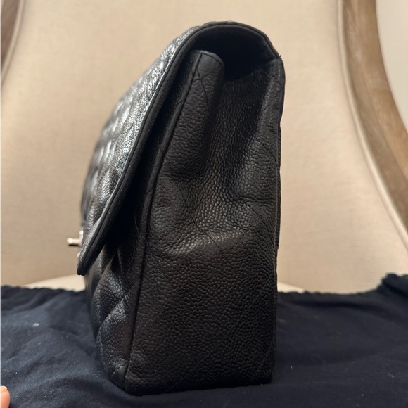 Chanel Black caviar quilted Jumbo single flap Shoulder Bag w Box & dust bag. - Picture 8 of 15